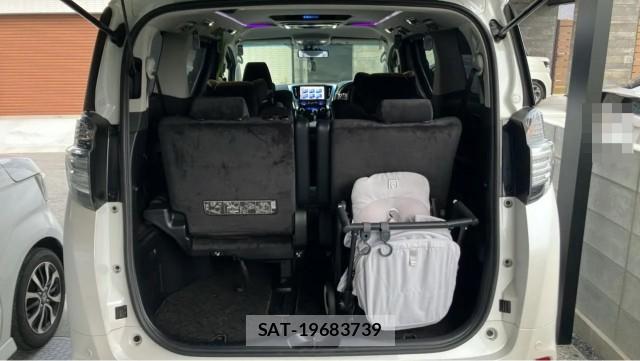 Toyota VELLFIRE 2016-03 8282378-17