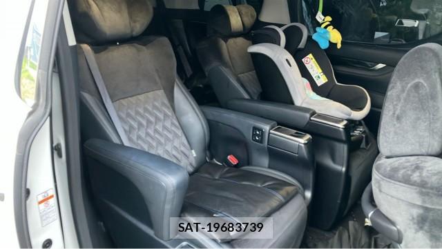 Toyota VELLFIRE 2016-03 8282378-6
