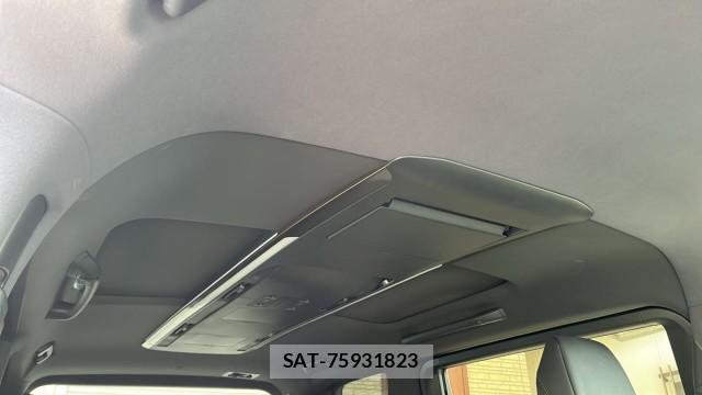 Toyota VELLFIRE 2025-09 8282419-15