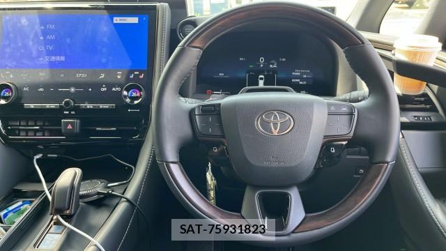 Toyota VELLFIRE 2025-09 8282419-16