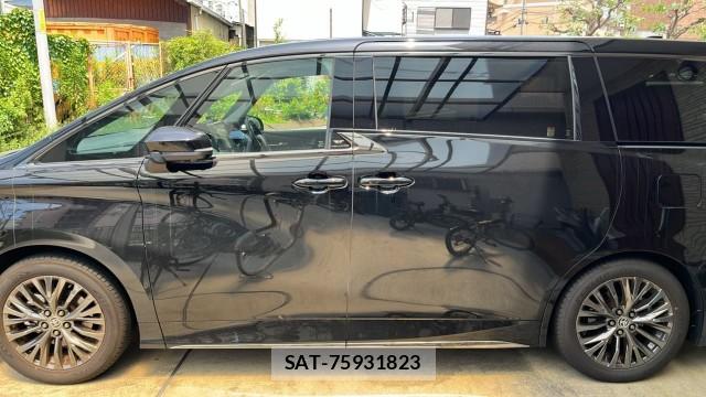 Toyota VELLFIRE 2025-09 8282419-3