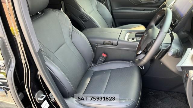 Toyota VELLFIRE 2025-09 8282419-5