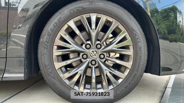 Toyota VELLFIRE 2025-09 8282419-8