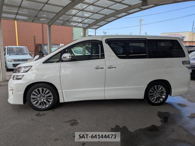 Toyota VELLFIRE 2013-11 8282698-11