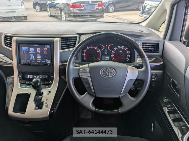 Toyota VELLFIRE 2013-11 8282698-17