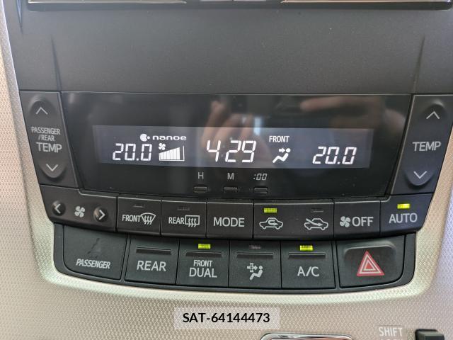 Toyota VELLFIRE 2013-11 8282698-19