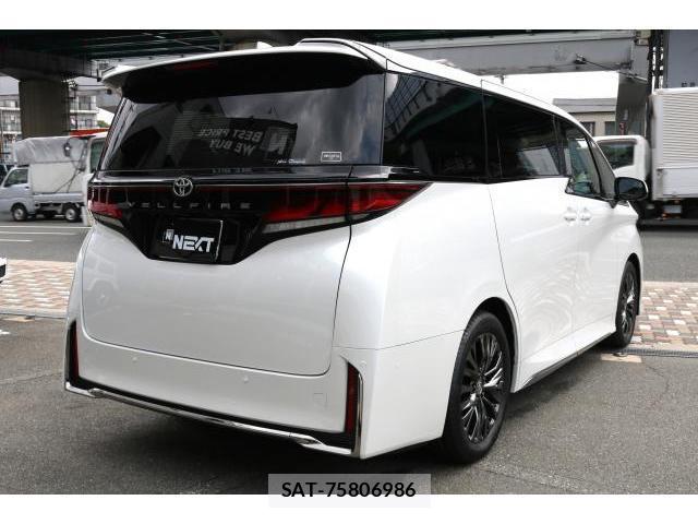 Toyota VELLFIRE 2026-06 8282876-1