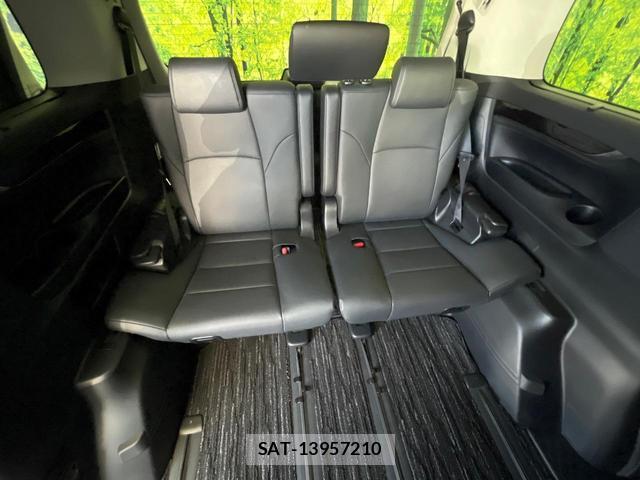 Toyota VELLFIRE 2019-09 8283034-10
