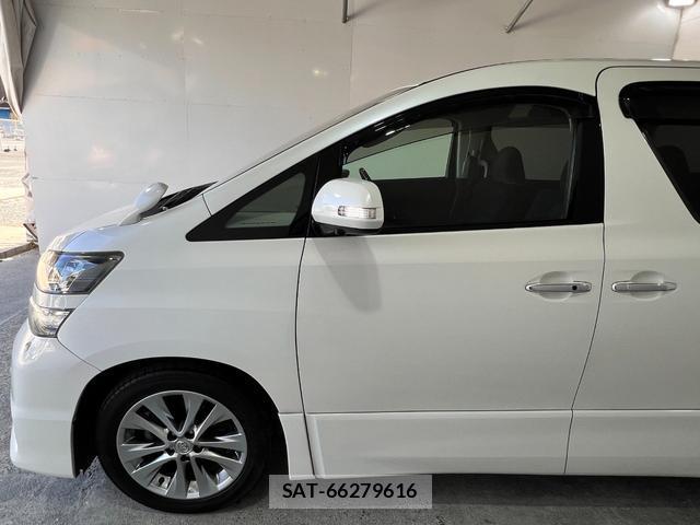 Toyota VELLFIRE 2010-09 8285127-4