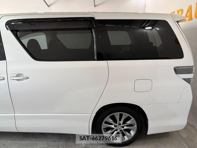 Toyota VELLFIRE 2010-09 8285127-5