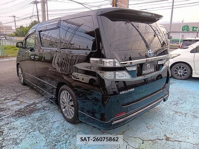 Toyota VELLFIRE 2013-03 8285872-4