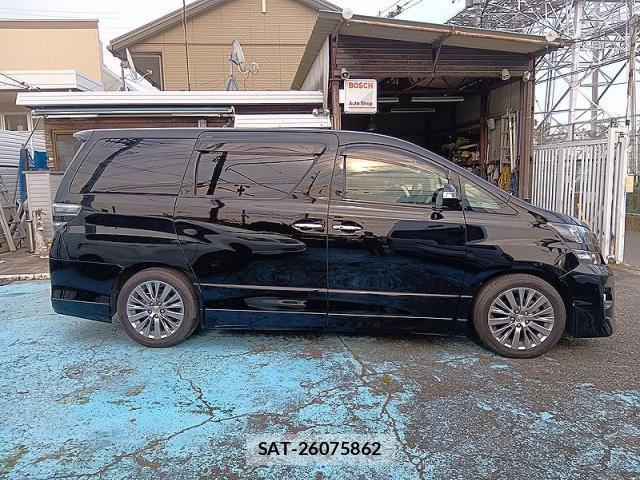 Toyota VELLFIRE 2013-03 8285872-5