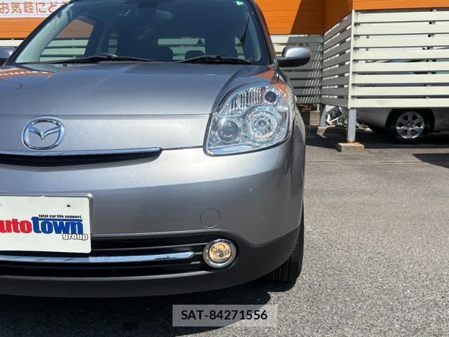 Mazda VERISA 2015-07 8280832-16