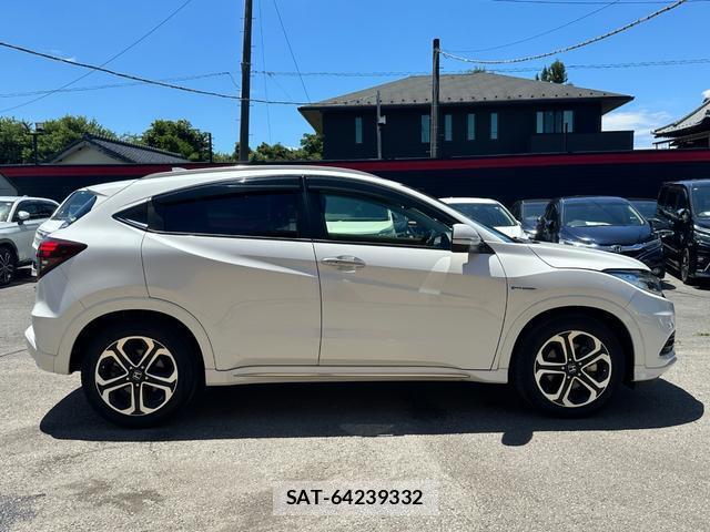 Honda VEZEL 2018-06 8277857-18