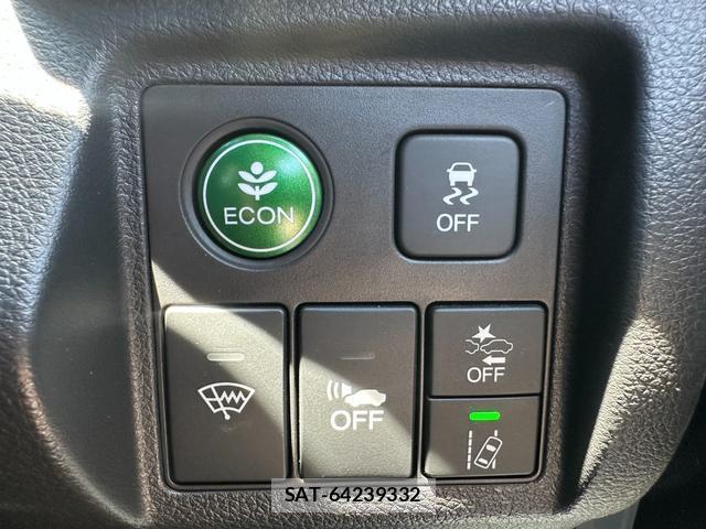 Honda VEZEL 2018-06 8277857-5
