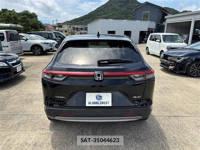Honda VEZEL 2022-01 8278121-13