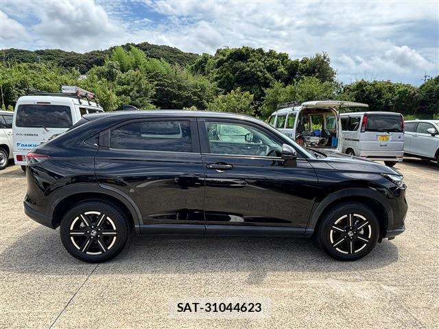 Honda VEZEL 2022-01 8278121-15