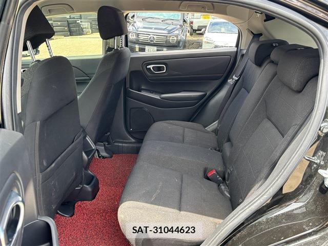 Honda VEZEL 2022-01 8278121-5