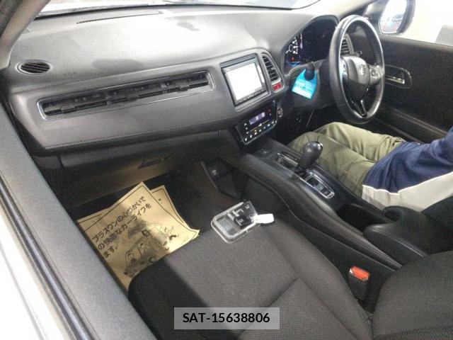 Honda VEZEL 2015-02 8278363-2