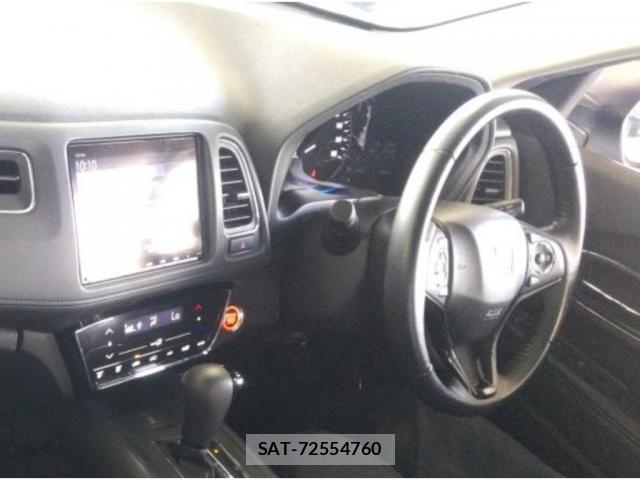 Honda VEZEL 2018-03 8278562-2