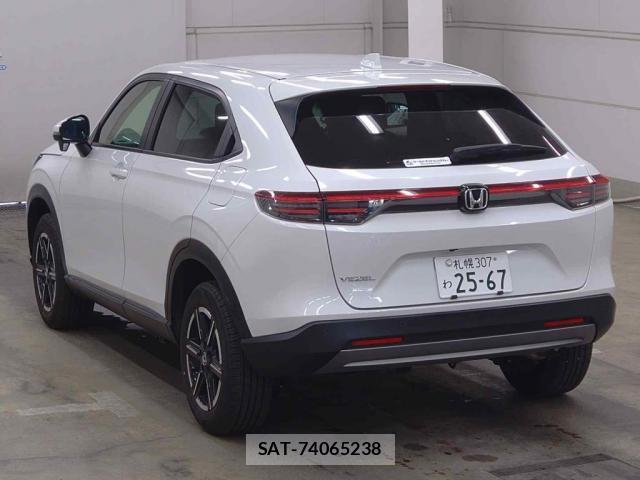 Honda VEZEL 2025-04 8278605-3
