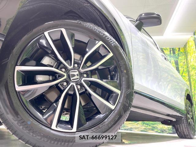 Honda VEZEL 2025-08 8279358-12