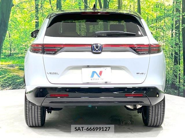 Honda VEZEL 2025-08 8279358-14