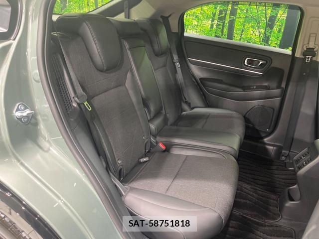 Honda VEZEL 2024-11 8279618-8