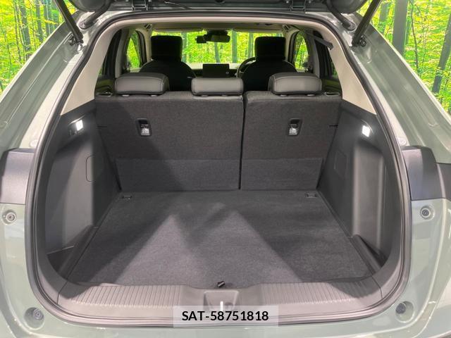 Honda VEZEL 2024-11 8279618-9