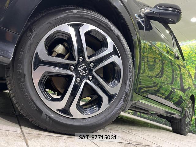 Honda VEZEL 2018-08 8280131-12