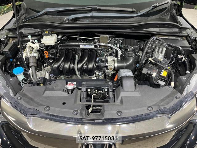Honda VEZEL 2018-08 8280131-17