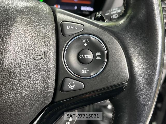 Honda VEZEL 2018-08 8280131-6