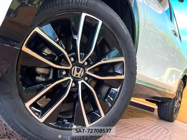 Honda VEZEL 2024-02 8280205-12