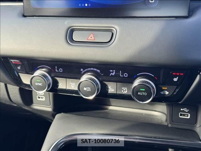 Honda VEZEL 2021-04 8280378-11