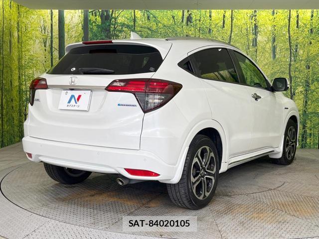 Honda VEZEL 2018-09 8280444-16