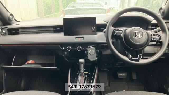 Honda VEZEL 2025-12 8280681-2
