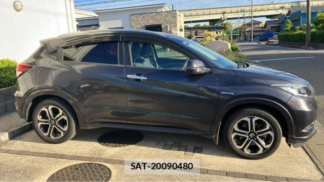 Honda VEZEL 2015-06 8280908-3