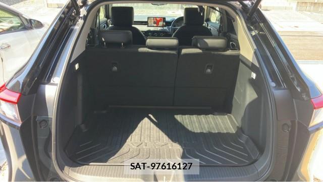 Honda VEZEL 2021-06 8280912-17
