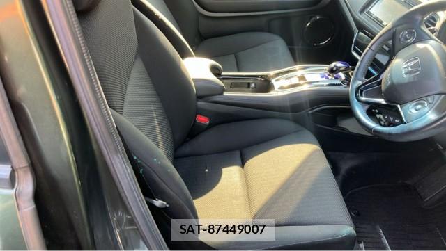 Honda VEZEL 2015-11 8281145-5