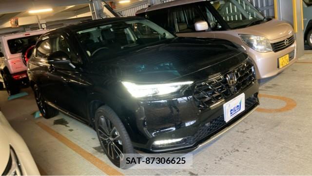 Honda VEZEL 2026-04 8281356-11