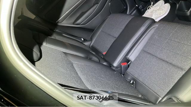 Honda VEZEL 2026-04 8281356-6