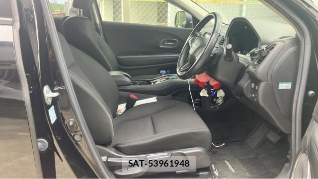 Honda VEZEL 2017-12 8281419-5