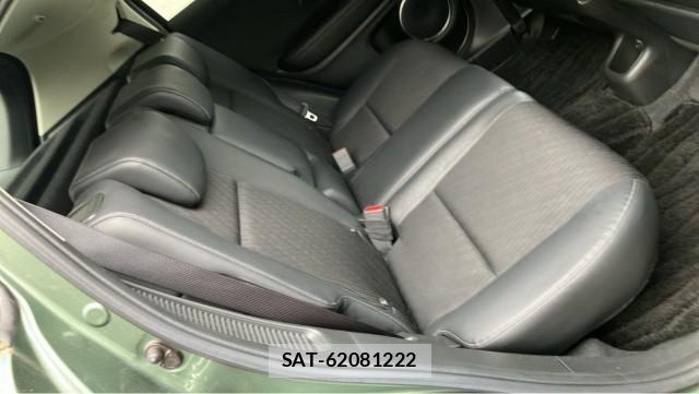 Honda VEZEL 2018-02 8281587-6