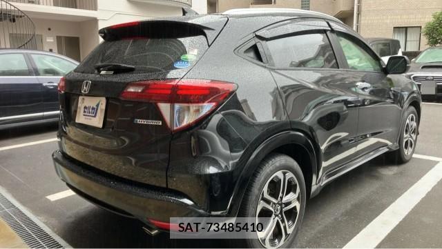 Honda VEZEL 2017-03 8281594-12