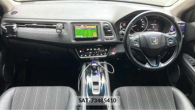 Honda VEZEL 2017-03 8281594-2