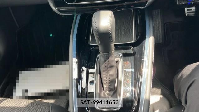 Honda VEZEL 2026-02 8281850-13