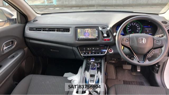Honda VEZEL 2015-12 8281914-2