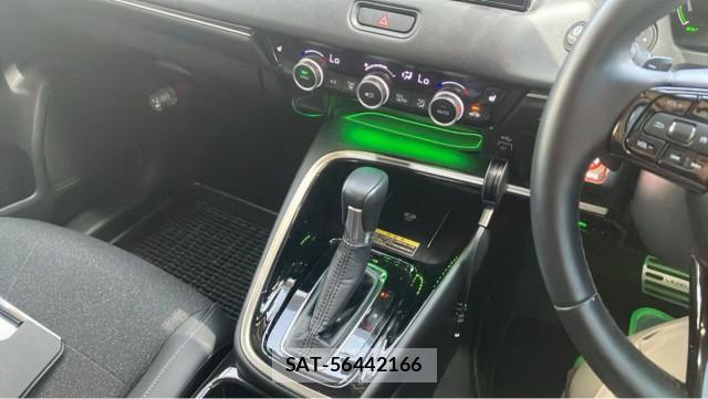 Honda VEZEL 2021-09 8281952-14