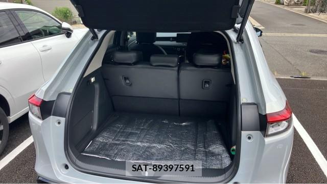 Honda VEZEL 2023-11 8282133-17