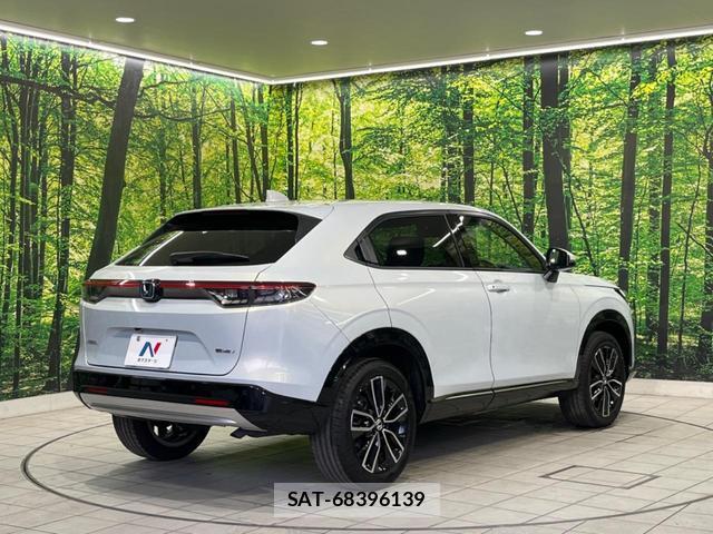 Honda VEZEL 2024-01 8283155-16